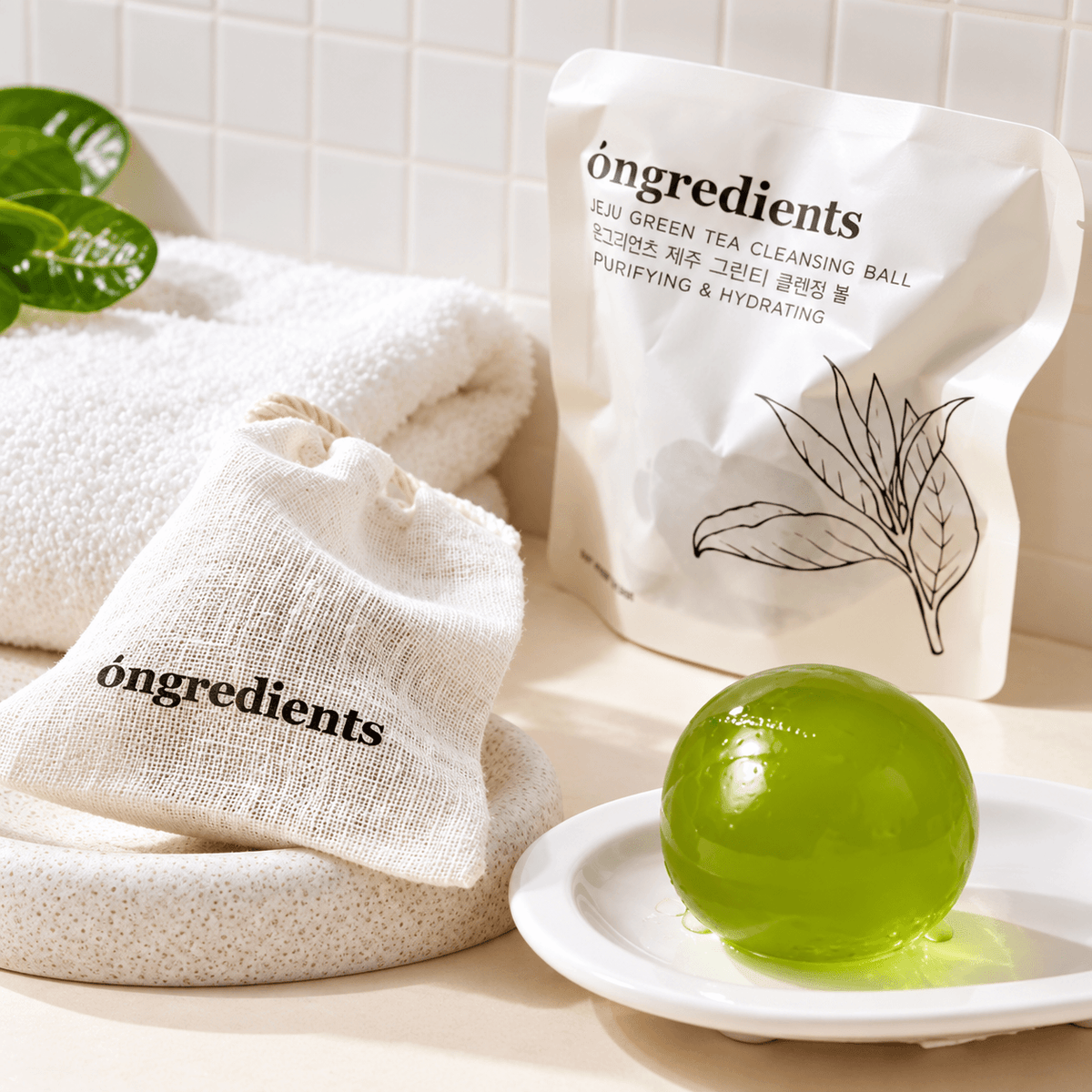 Ongredients Jeju Green Tea Cleansing Ball 110 G | Korean Green Tea Facial Cleansing Bar for Excess Oil, Pores, Impurities & Fresh, Smooth Skin
