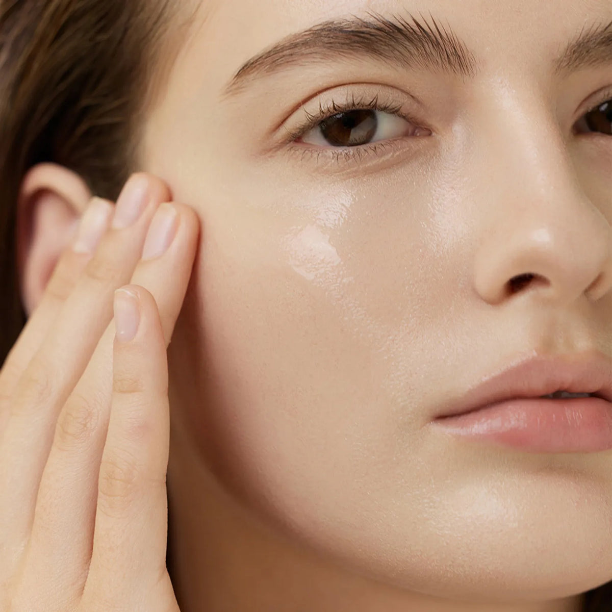 Arencia Rice Mucin Glow Serum + Hyaluronic Acid & Niacinamide